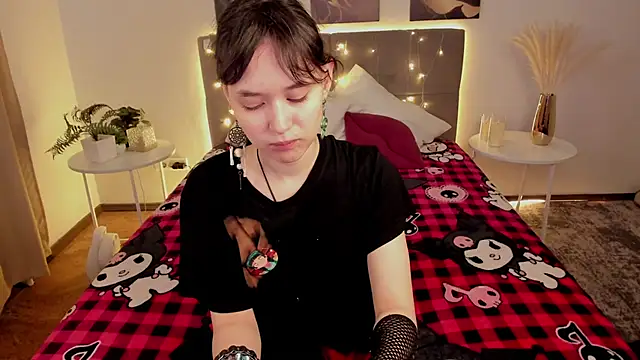 Emily Strikeee online show from May 20, 1:46 am