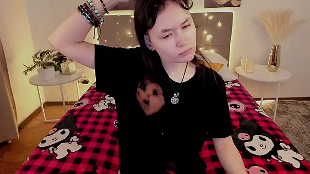 Emily Strikeee online show from May 26, 1:49 am