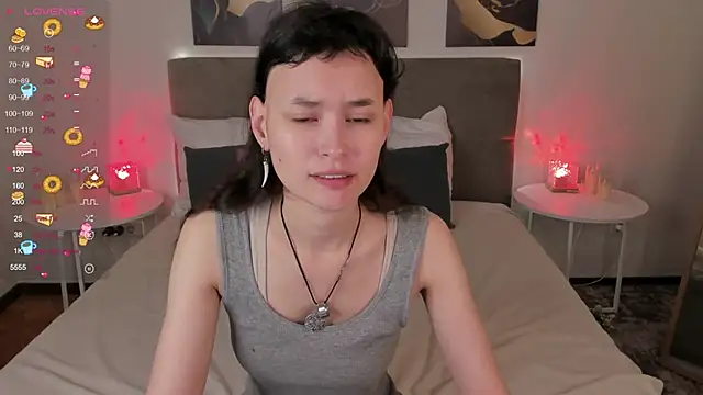 Emily Strikeee online show from October 12, 10:06 am