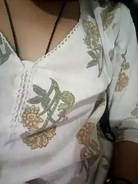 Nandundi online show from May 10, 10:34 pm