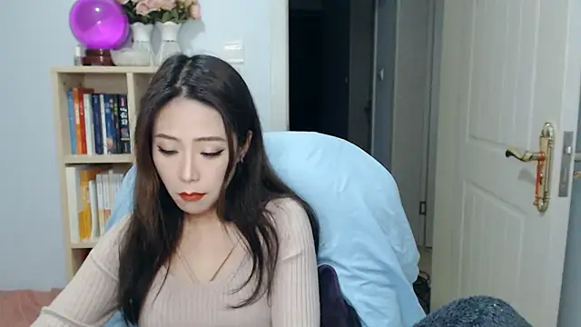 SuSushi728 online show from March 18, 4:12 pm