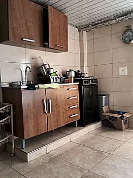 Tefannyy  online show from March 4, 2:45 pm