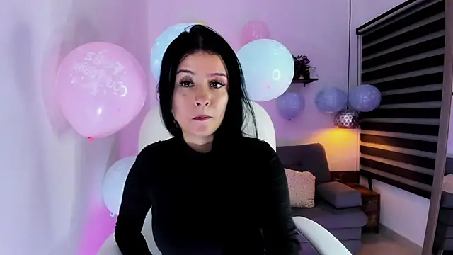 yenny garcia online show from October 7, 6:12 pm