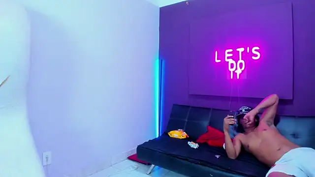 DIRTY TEAM XXX online show from November 12, 11:36 pm