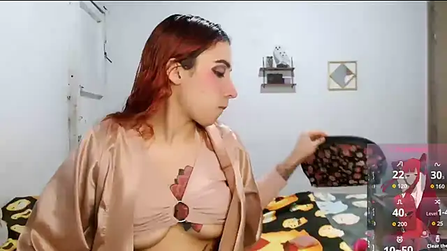 cherrydelioncourt online show from March 25, 5:11 am