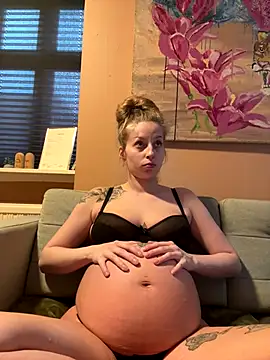 Hr Fru Olsen online show from October 29, 1:47 pm