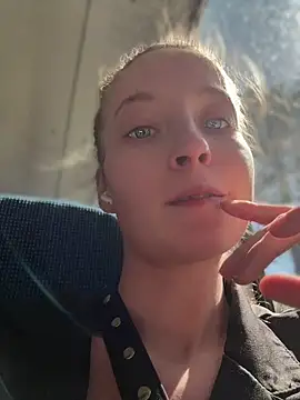 Hr Fru Olsen online show from April 27, 10:34 am