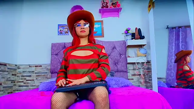 Melannytaylor online show from October 9, 9:19 pm