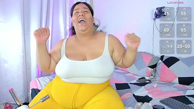 lanaa paul1 online show from March 31, 10:32 pm