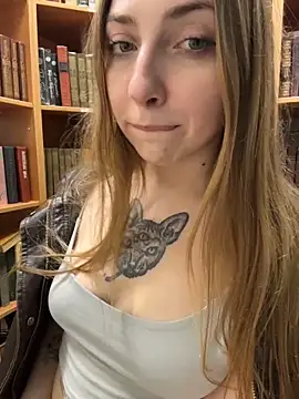 Sunny   Bunny online show from May 7, 2:32 pm