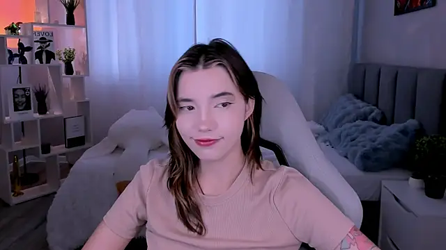 as1an girlfriend online show from July 1, 3:39 am