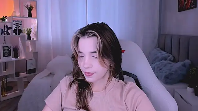 as1an girlfriend online show from June 30, 3:39 am