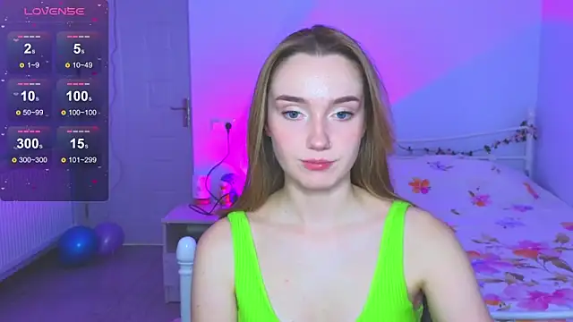 Wild Sophie  online show from December 17, 5:06 pm