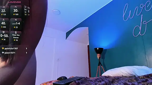 shaidyscott online show from March 7, 9:00 pm