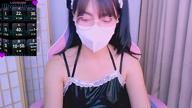 Snapshot of desiregirl69 chatting on October 22, 3:06 pm desiregirl69 online show from October 22, 3:06 pm