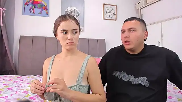 naughtyloverss online show from December 13, 7:53 pm