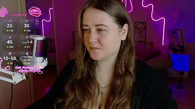 LizzyShine online show from November 3, 5:06 pm