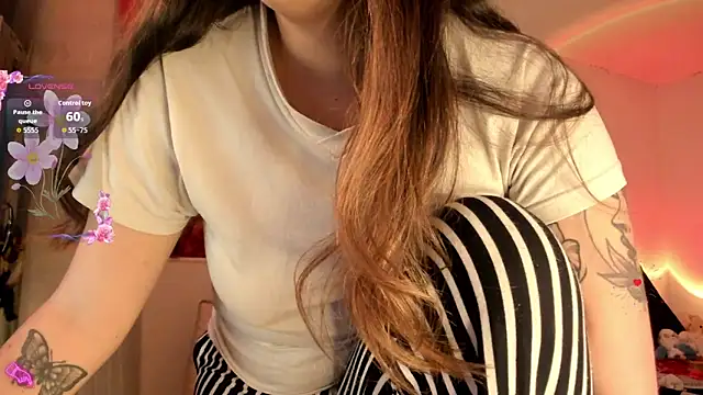 Miss oliviaa online show from October 21, 12:03 am