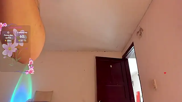 Miss oliviaa online show from October 9, 4:44 pm