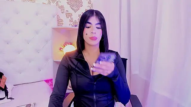 emaa lambert online show from December 15, 12:49 am