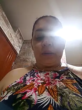 Snapshot of MirandaSoto chatting on September 15, 3:59 am MirandaSoto online show from September 15, 3:59 am