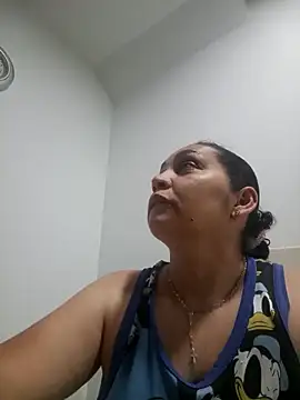 MirandaSoto online show from May 9, 4:58 am