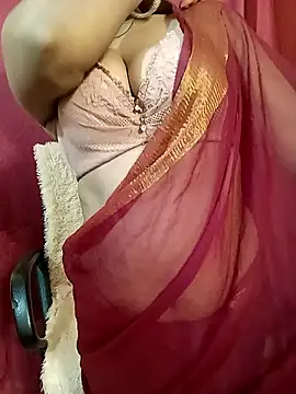 Stripy Doll online show from January 6, 2:32 pm