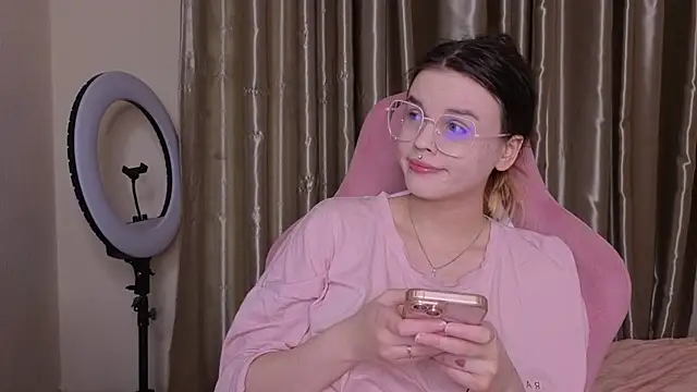 HanaMitsuri online show from March 27, 8:53 pm