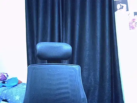 Horny-slut  online show from April 4, 4:50 pm