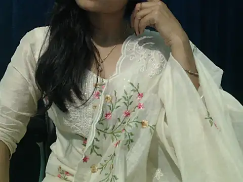Yashi online show from May 3, 5:49 pm
