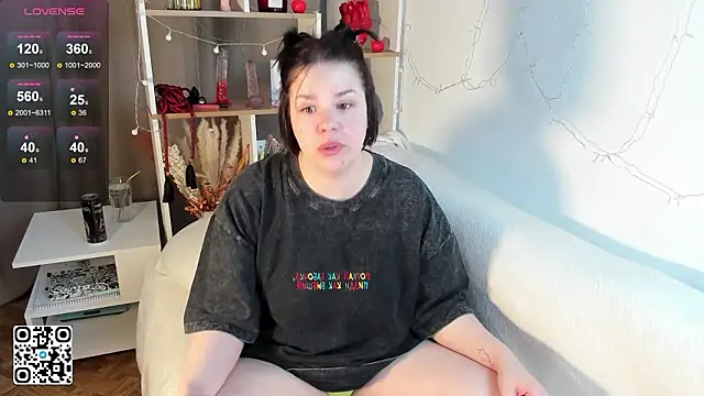 Lif love online show from February 8, 8:23 pm