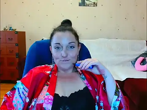 Alice3694 online show from May 21, 7:06 am