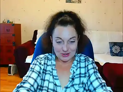 Alice3694 online show from May 15, 8:06 am