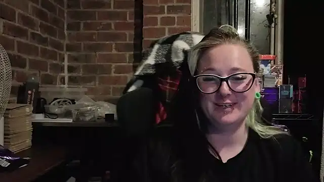 Bunny Cummings online show from May 22, 10:41 pm