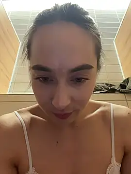 Holly Play online show from November 30, 12:09 pm