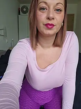 Chaudesquirt online show from January 16, 9:05 am