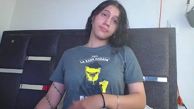 realshy-Stepsis online show from March 1, 6:18 pm