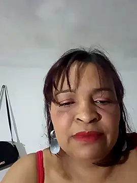 Snapshot of _violetta_- chatting on September 16, 11:57 pm violetta - online show from September 16, 11:57 pm