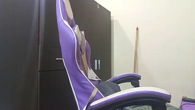 only victoriacox online show from April 9, 6:02 pm