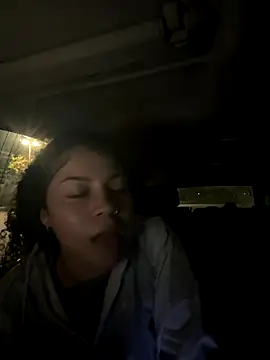 ladylavish online show from January 6, 2:15 am