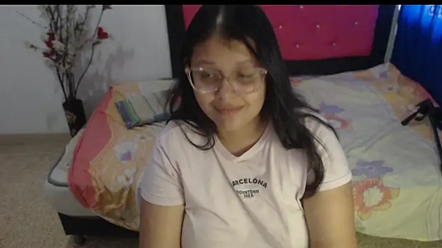 Snapshot of angel_barbie_1 chatting on September 18, 4:05 pm angel barbie 1 online show from September 18, 4:05 pm