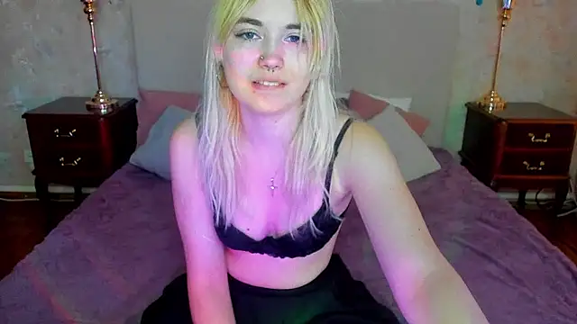 Iriska mini online show from September 21, 8:02 am