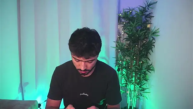 dam0n fr0st online show from May 6, 9:19 pm