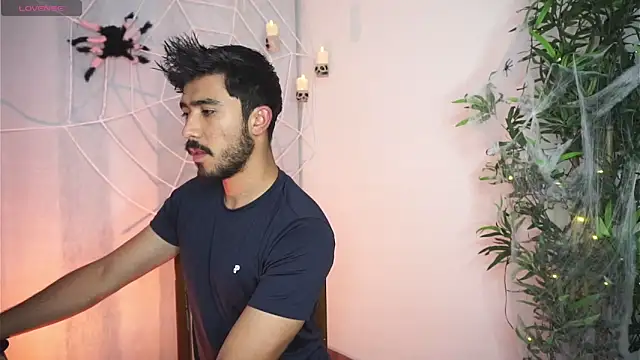 dam0n fr0st online show from October 15, 10:45 pm