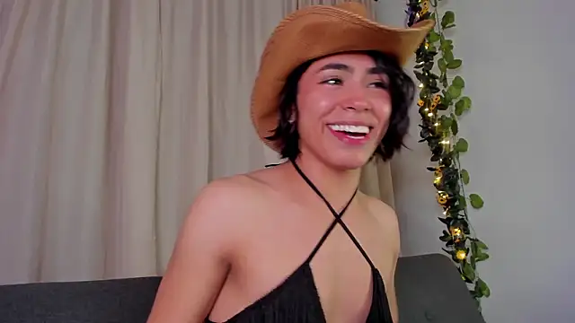 Little michell online show from March 5, 2:40 am