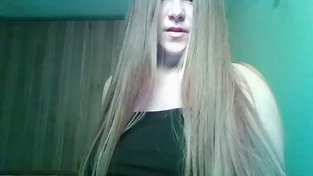 Evasapples online show from March 17, 9:41 pm