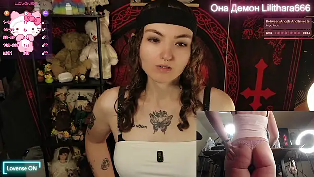 BrandiWRLD 999 online show from March 14, 7:04 pm