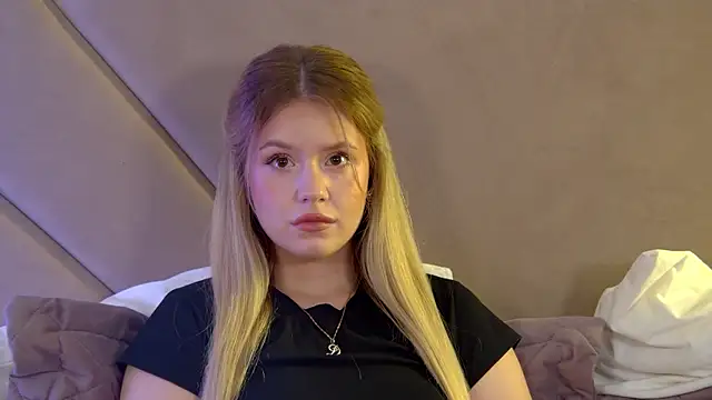 MilanaBalmain online show from May 16, 4:37 am