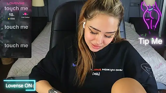 baby  kim online show from October 22, 5:12 am