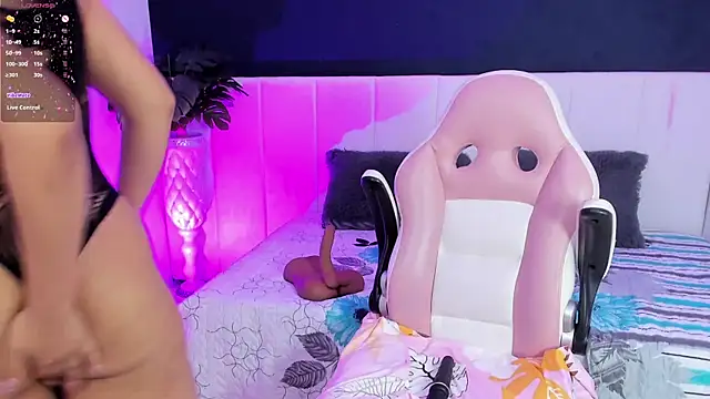 estrella bigboobs14 online show from May 26, 10:14 am